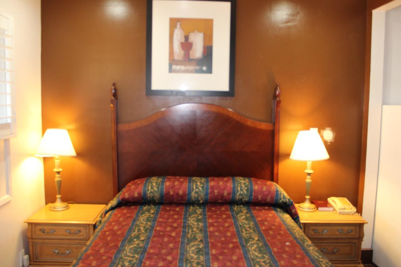Starlite Motel Беллфлауэр Экстерьер фото
