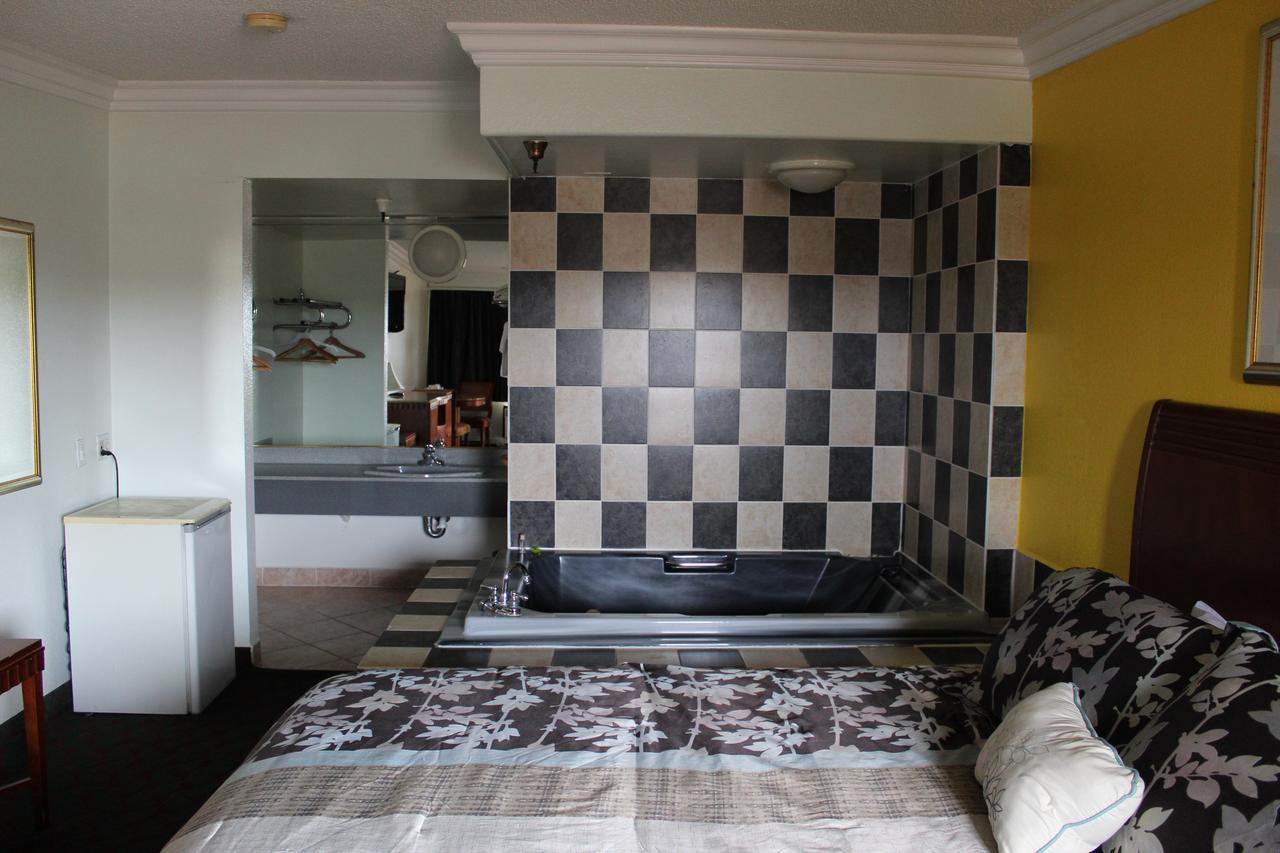 Starlite Motel Беллфлауэр Экстерьер фото