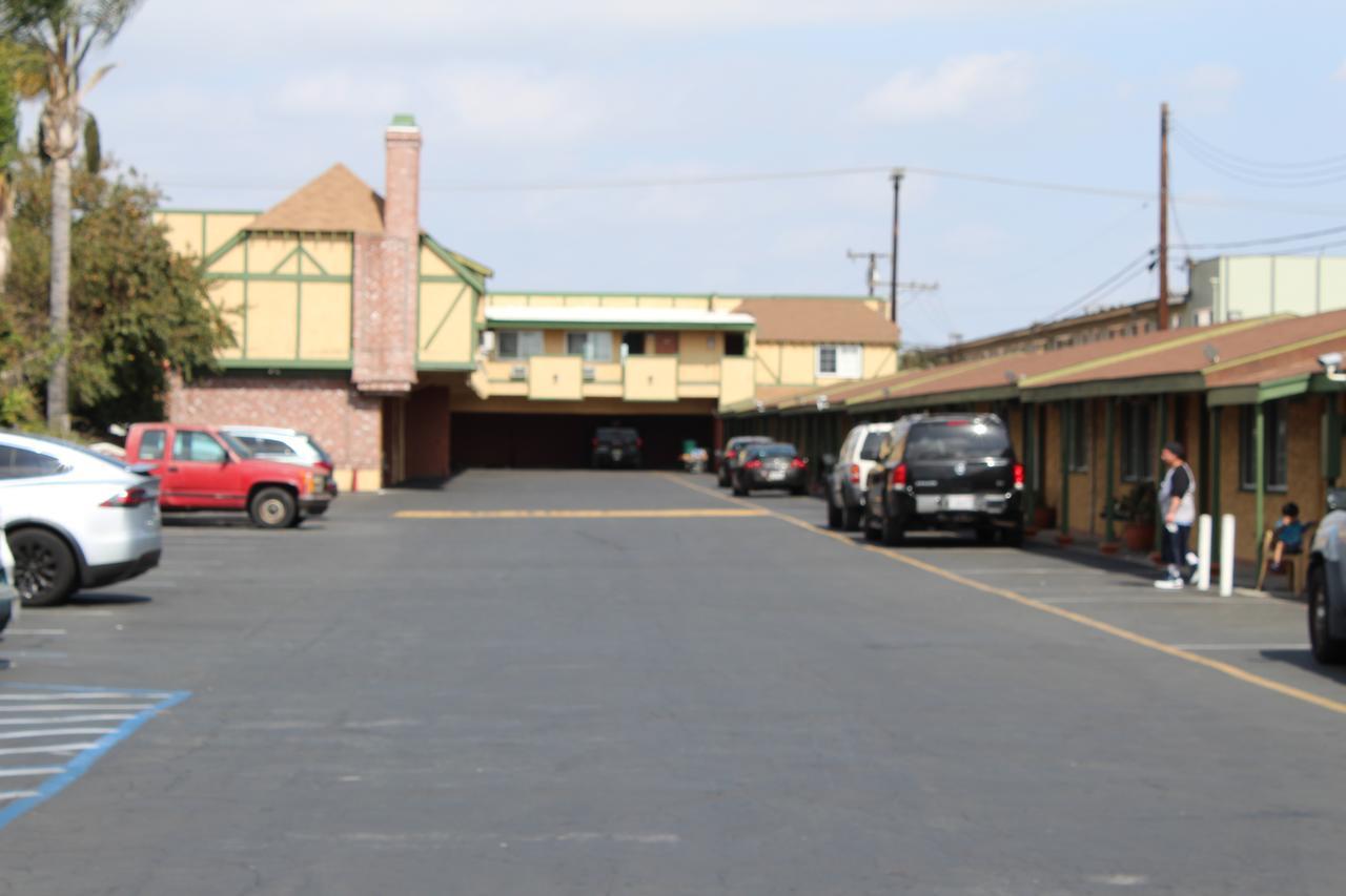Starlite Motel Беллфлауэр Экстерьер фото