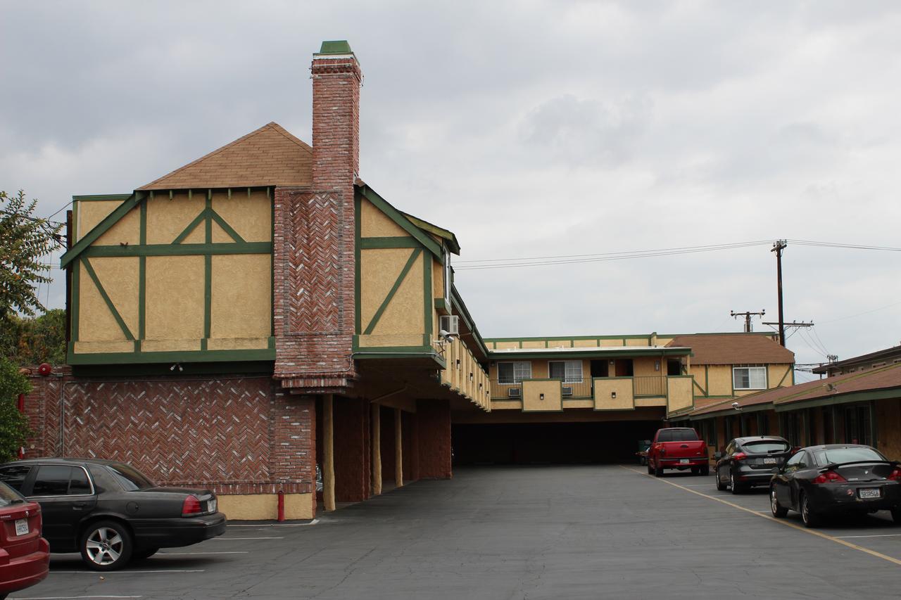 Starlite Motel Беллфлауэр Экстерьер фото