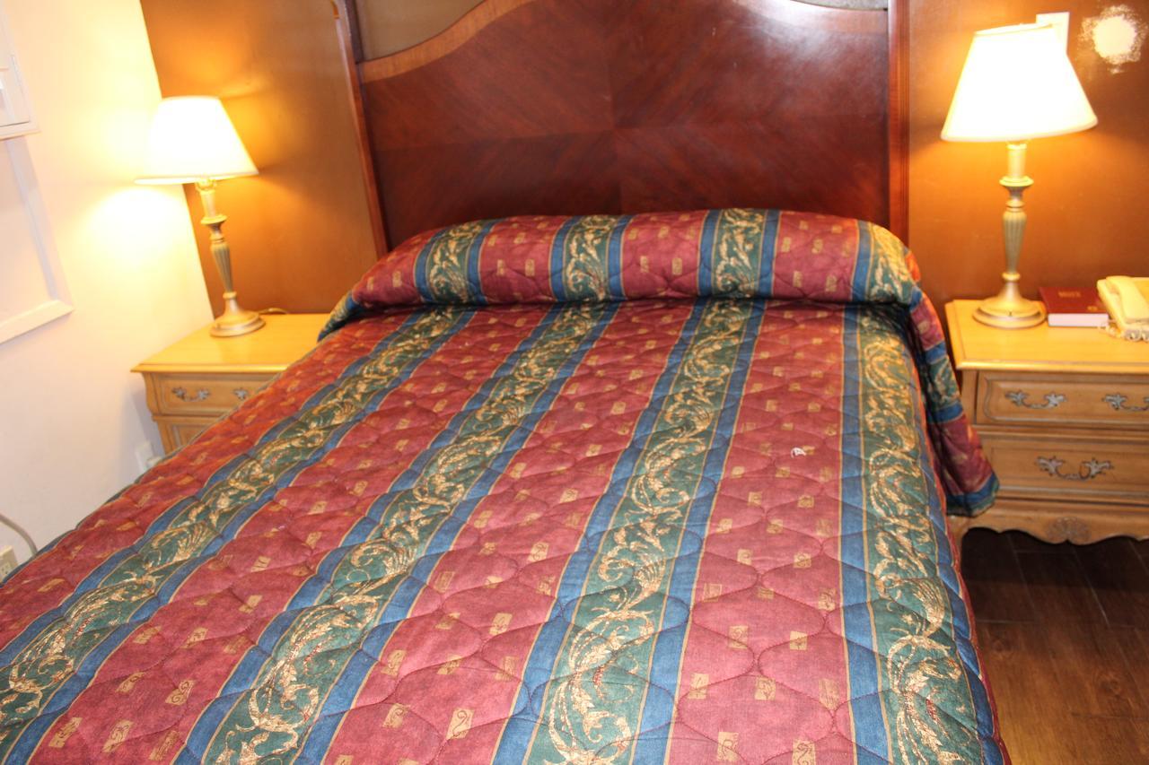 Starlite Motel Беллфлауэр Экстерьер фото
