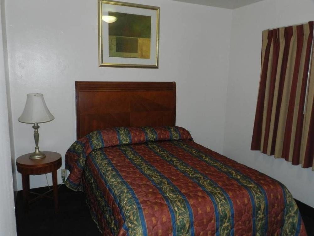 Starlite Motel Беллфлауэр Экстерьер фото